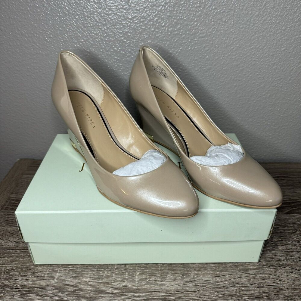 Judith Ripka NWB Champagne Patent Leather Nicole Wedge Pumps 10M